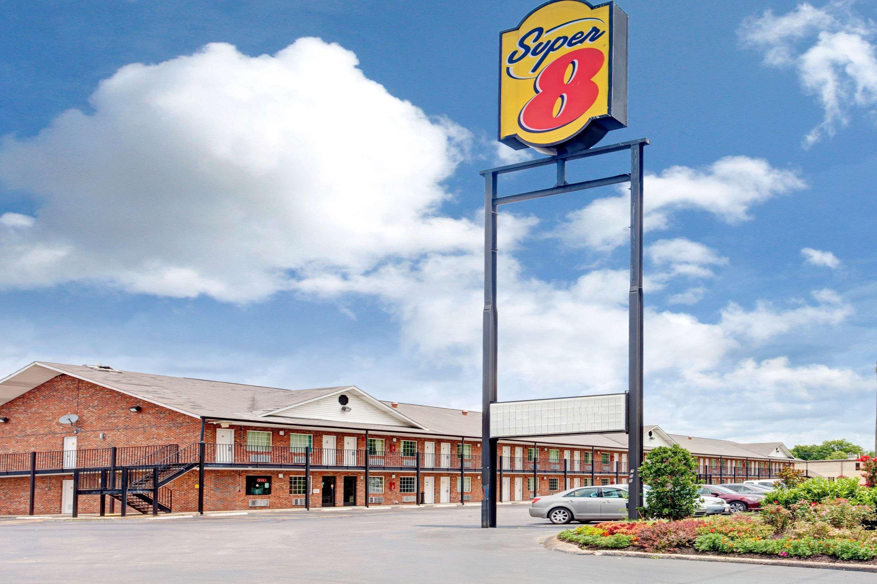Super 8 By Wyndham Whites Creek/ Nashville Nw Area Екстериор снимка